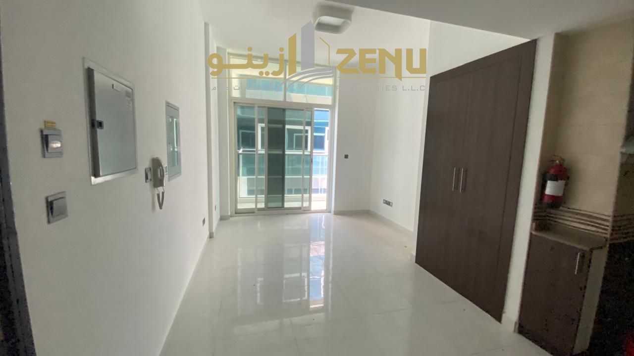 BRIGHT STUDIO|CHILLER M POWER|PRIME LOCATION|READY TO MOVE IN|SPACIOUS BALCONY|12CHEQUES