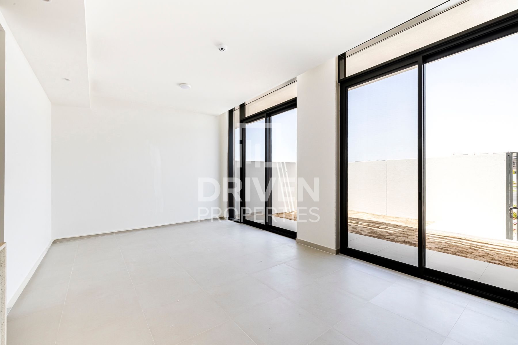 Brand New Villa | Single Row | Chiller Free