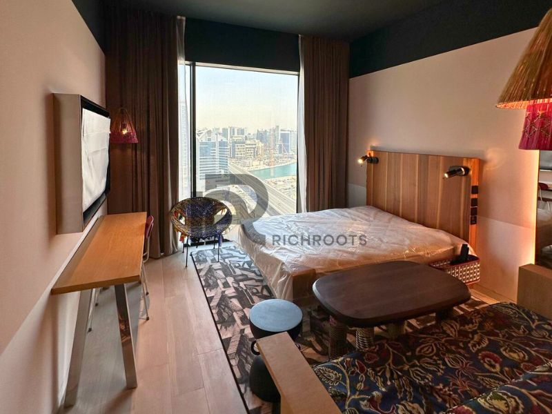 LUXURY AND MODERN STUDIO * FULLY FURNISHED * READY