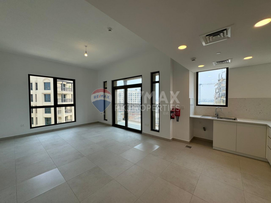 apartment card
