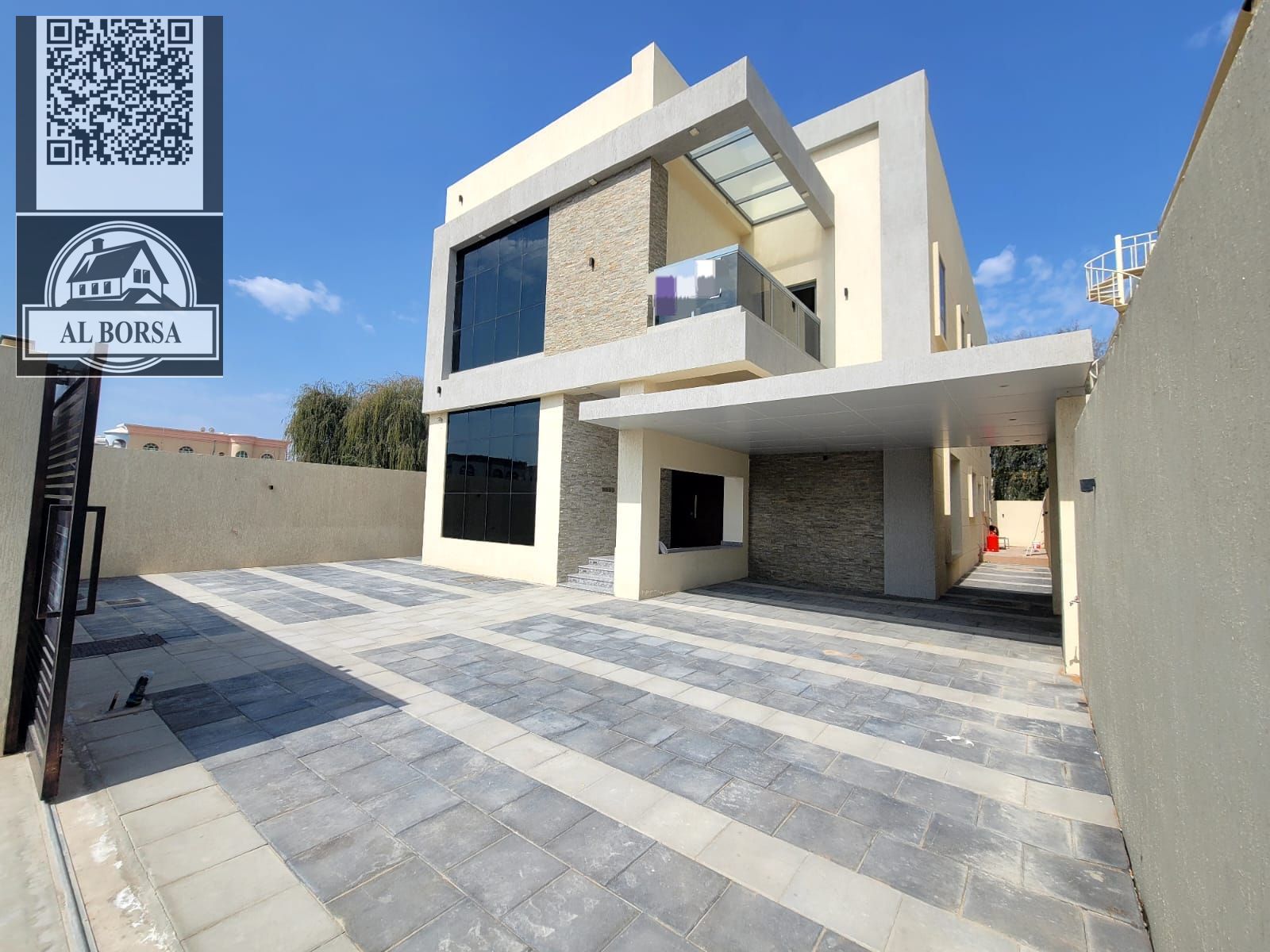 Villa for sale, first inhabitant, with all electrical connections, air conditioners and sewage, 6 master rooms, distinguished location