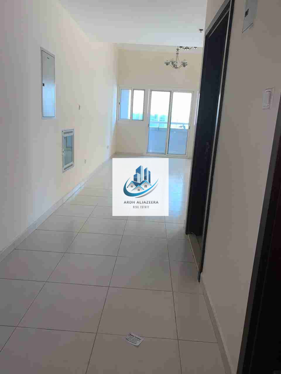2 BHK INVESTORS CHOICE \BEST FOR COMPANY STAFF AND FAMILIES FRONT OF SAHARA MALL