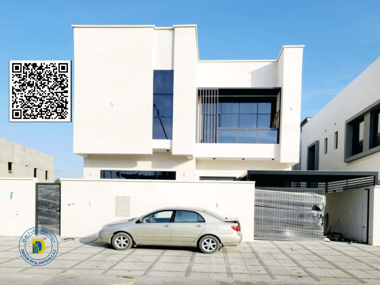 For sale, a modern villa, a prime location behind Al-Hamidiyah Park. The price includes registration fees, water, electricity, and central air conditi
