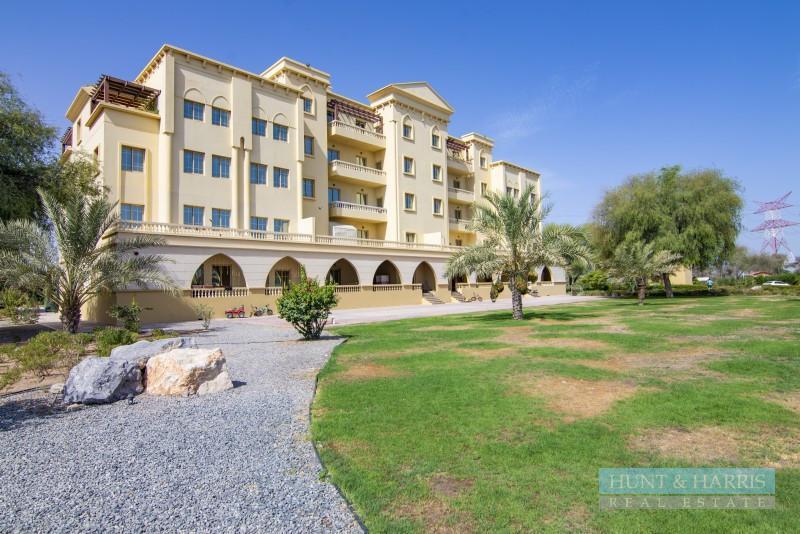 2 Bedroom for Sale Yasmin Village - Lovely Family Home
