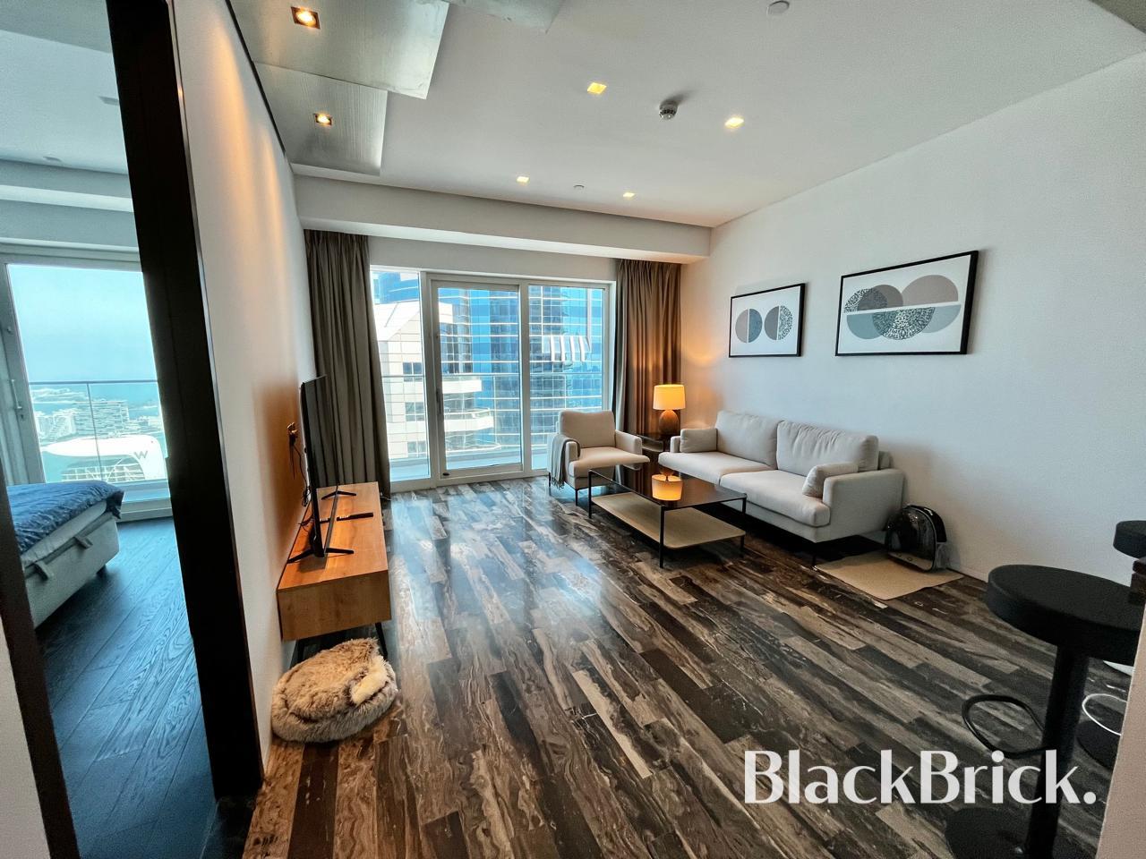 High floor | Sea views | April | 4 cheques