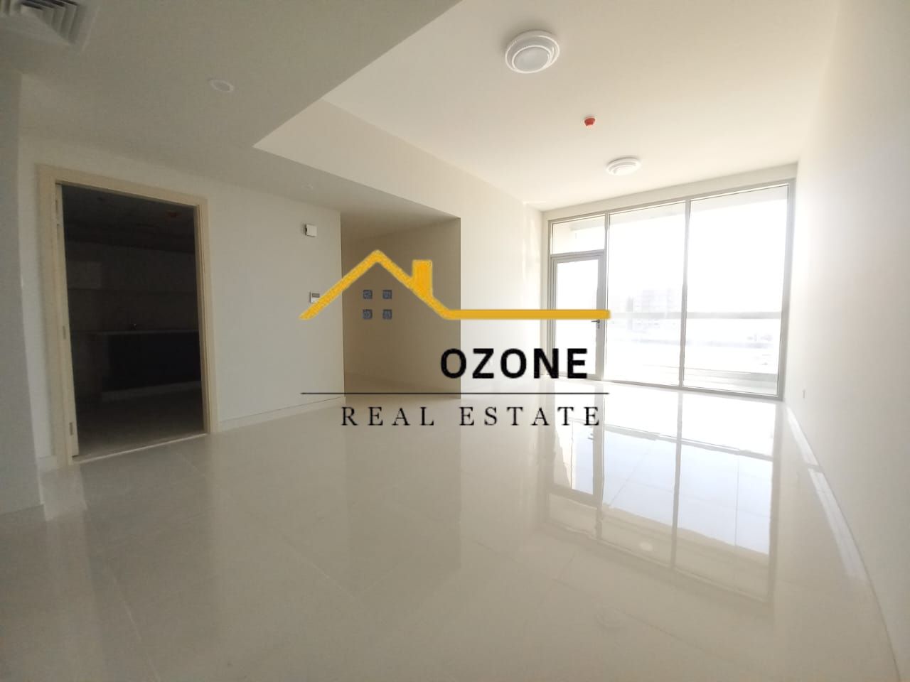 Like New\° °School Area\°°Specious 2BHK Apartment\°°Balcony\°°Wardrobes