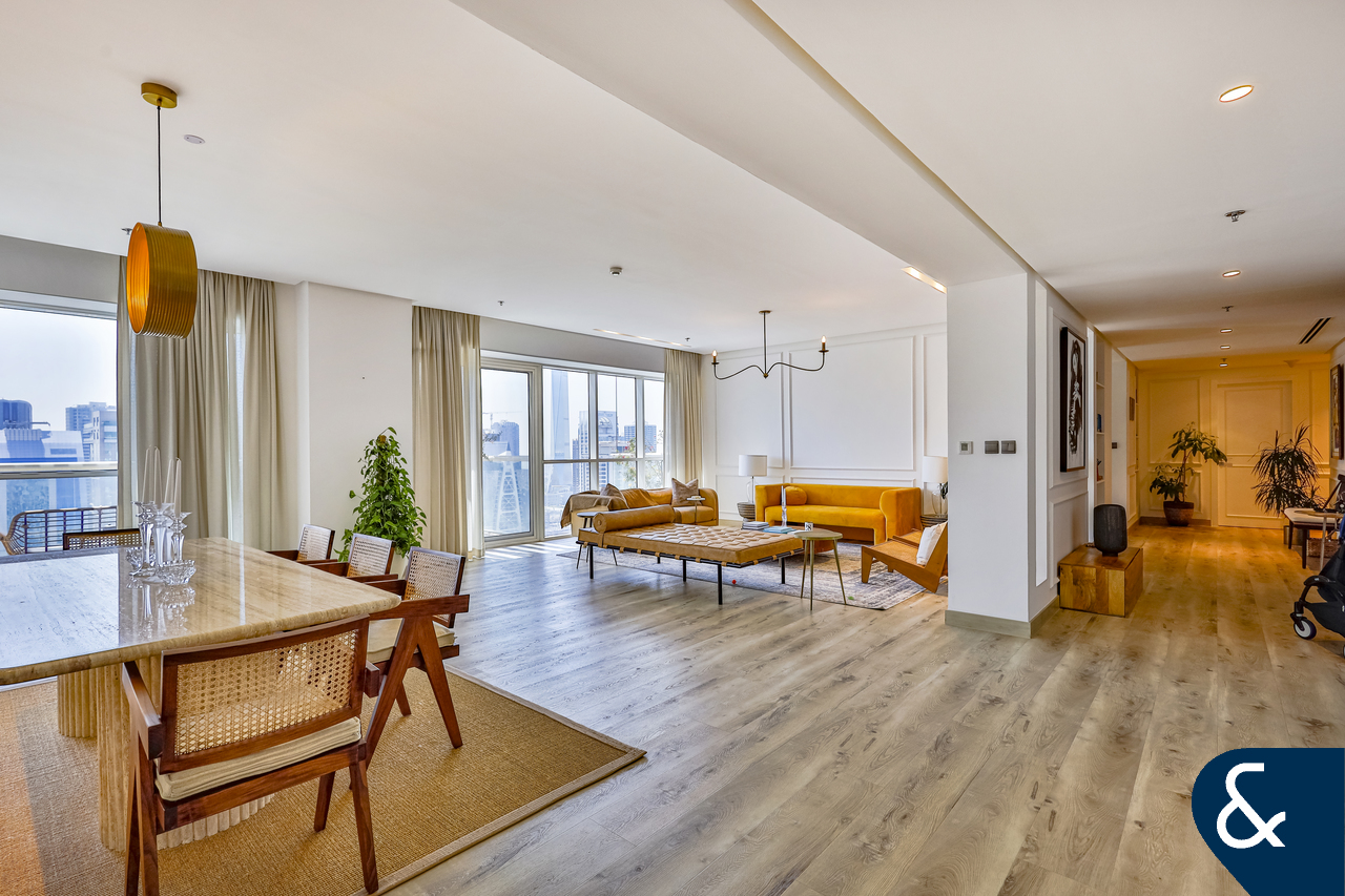 apartment card