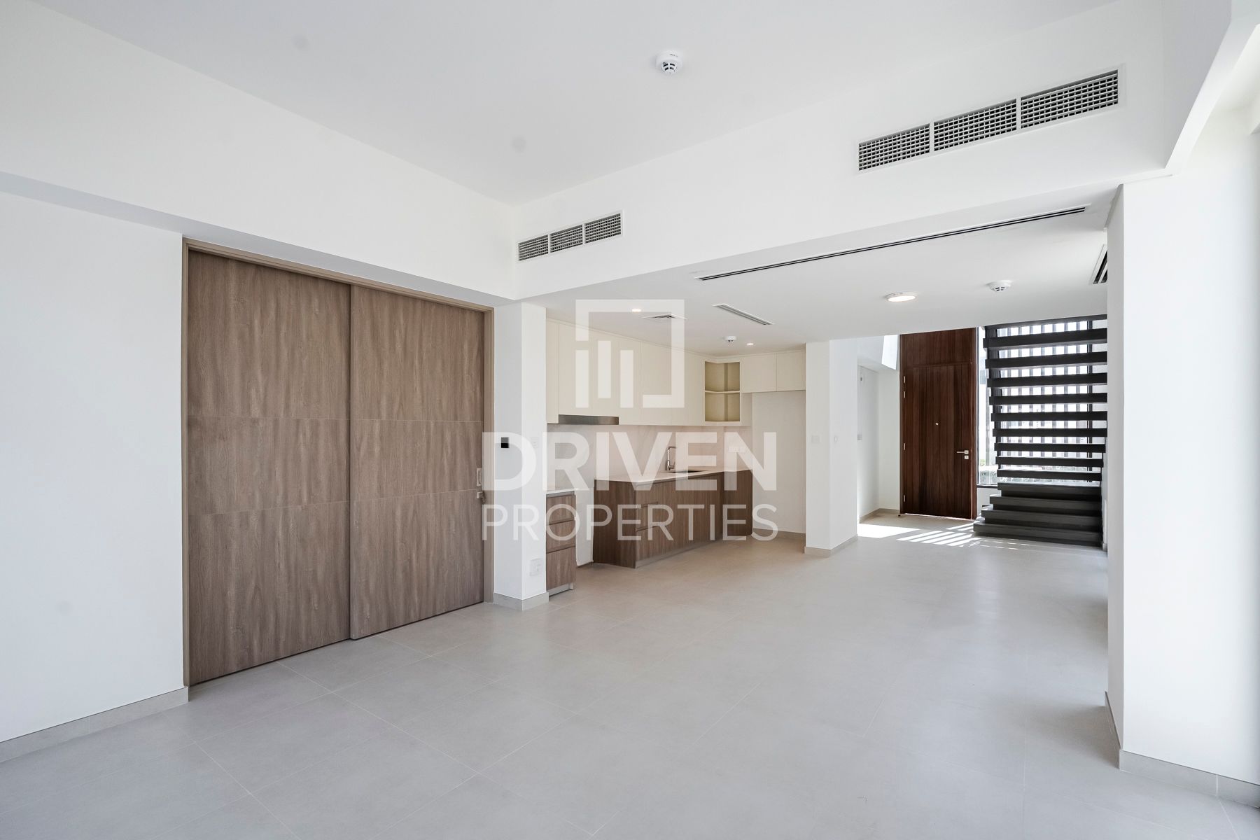 Vast and Corner Unit | Single Row | Ideal Layout