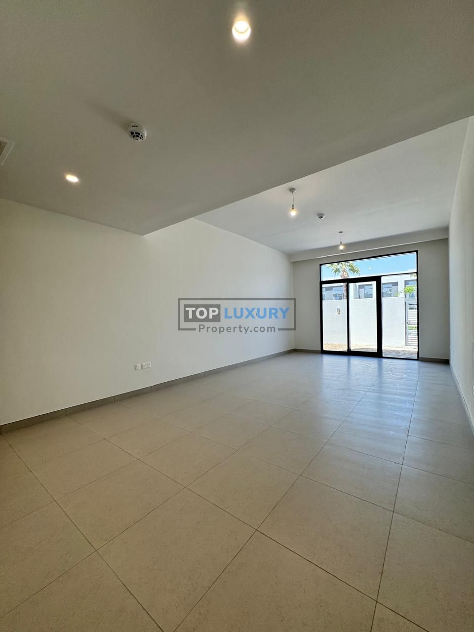 BRAND NEW | SPACIOUS LAYOUT | READY TO MOVE