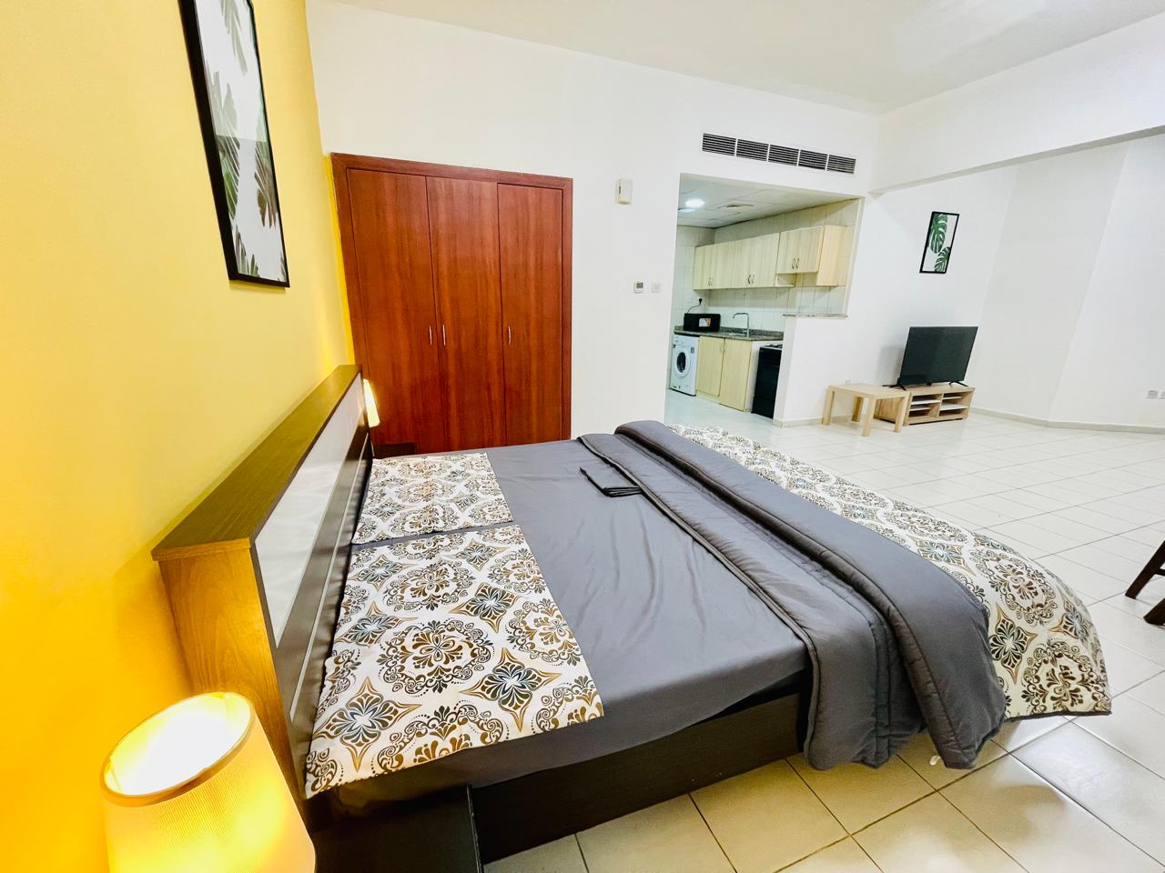 !!! COZY FURNISHED STUDIO IN SPAIN CLUSTER !!!