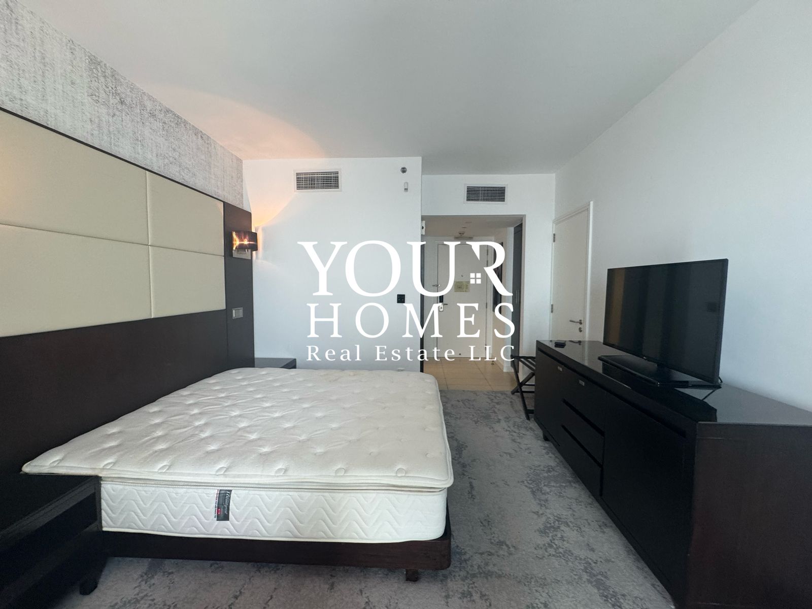 apartment card