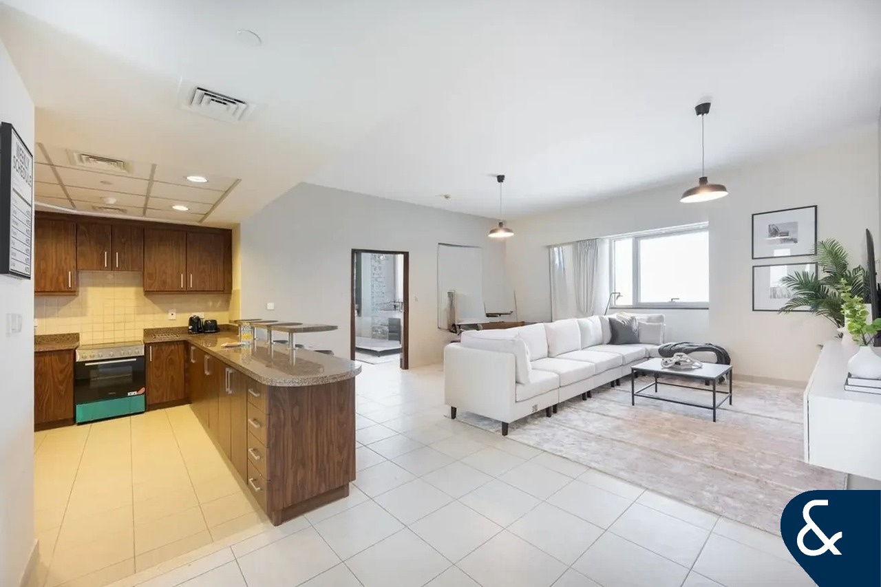 apartment card