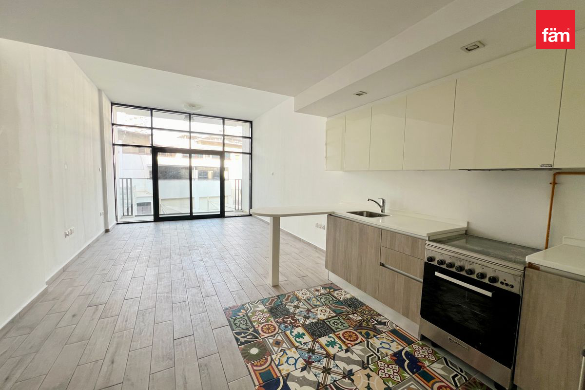 apartment card