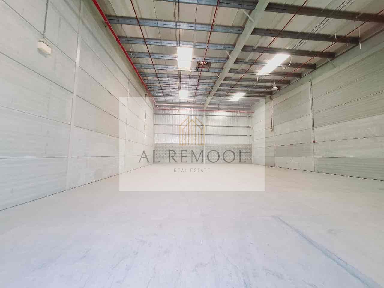 CHEAP PRICE WAREHOUSE IN 160K FOR STORAGE IN AL SAJJA SHARJA