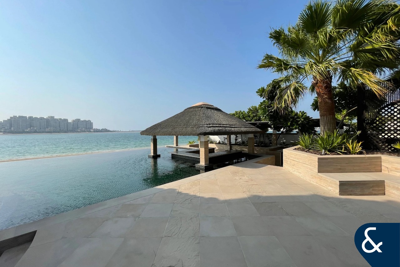 TIP Villa | Bills Included | Atlantis View