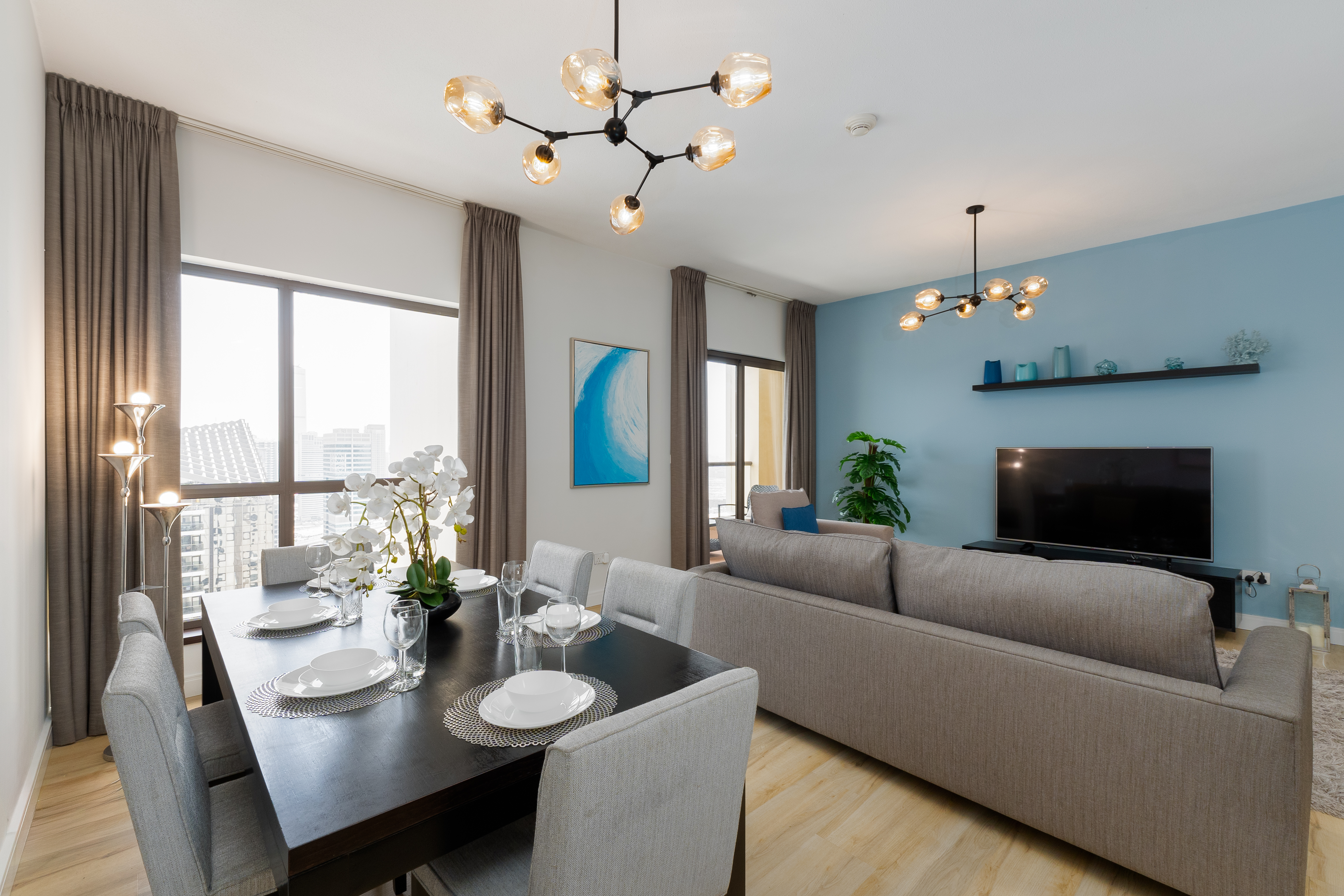 Chic JBR 2BR w/ Pool and Gym, Marina Views