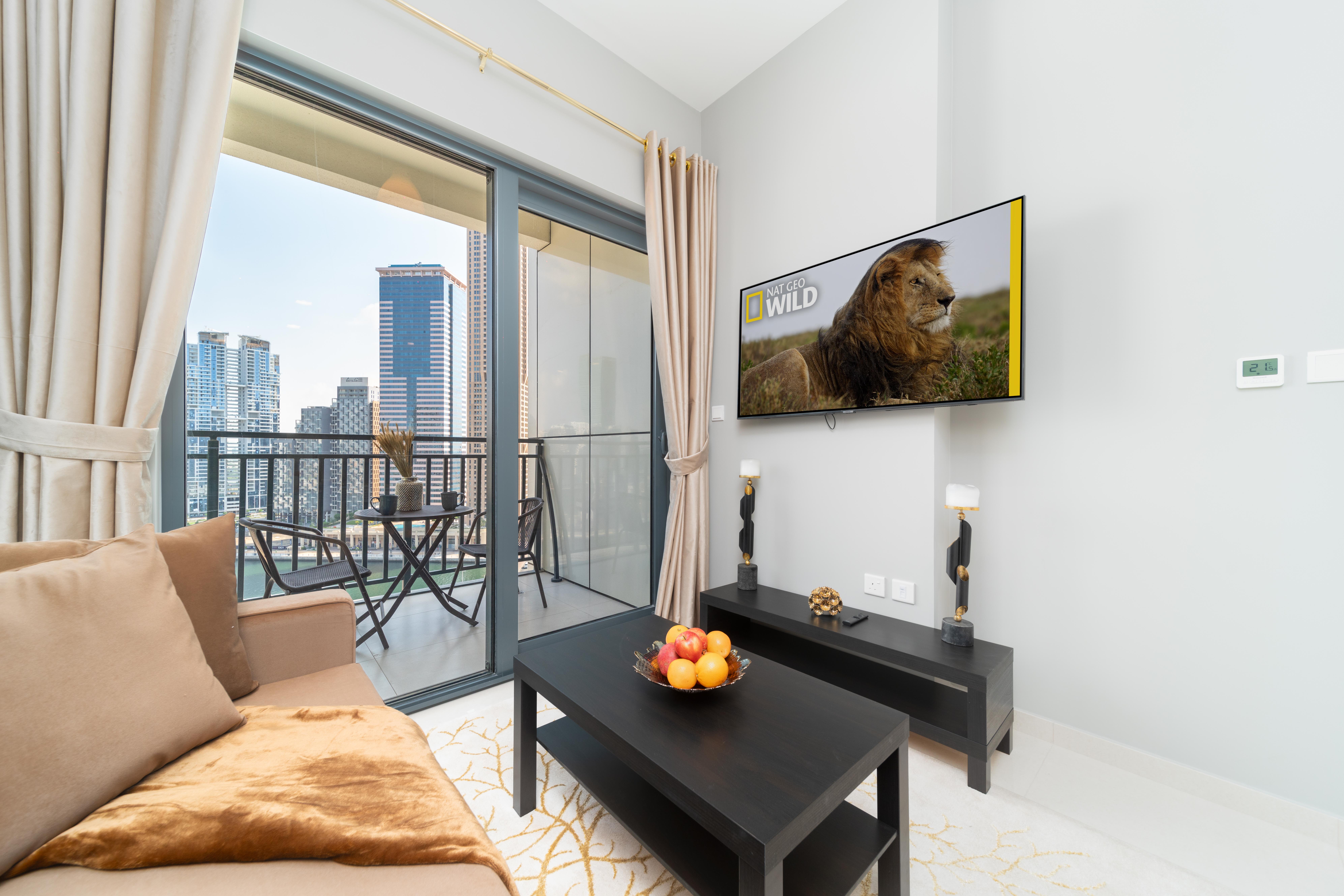 RAMADAN OFFER, Premium 1BR | Stunning Dubai canal View | Near Metro & Burj Khalifa/Dubai Mall | High Floor | Newly Upgraded