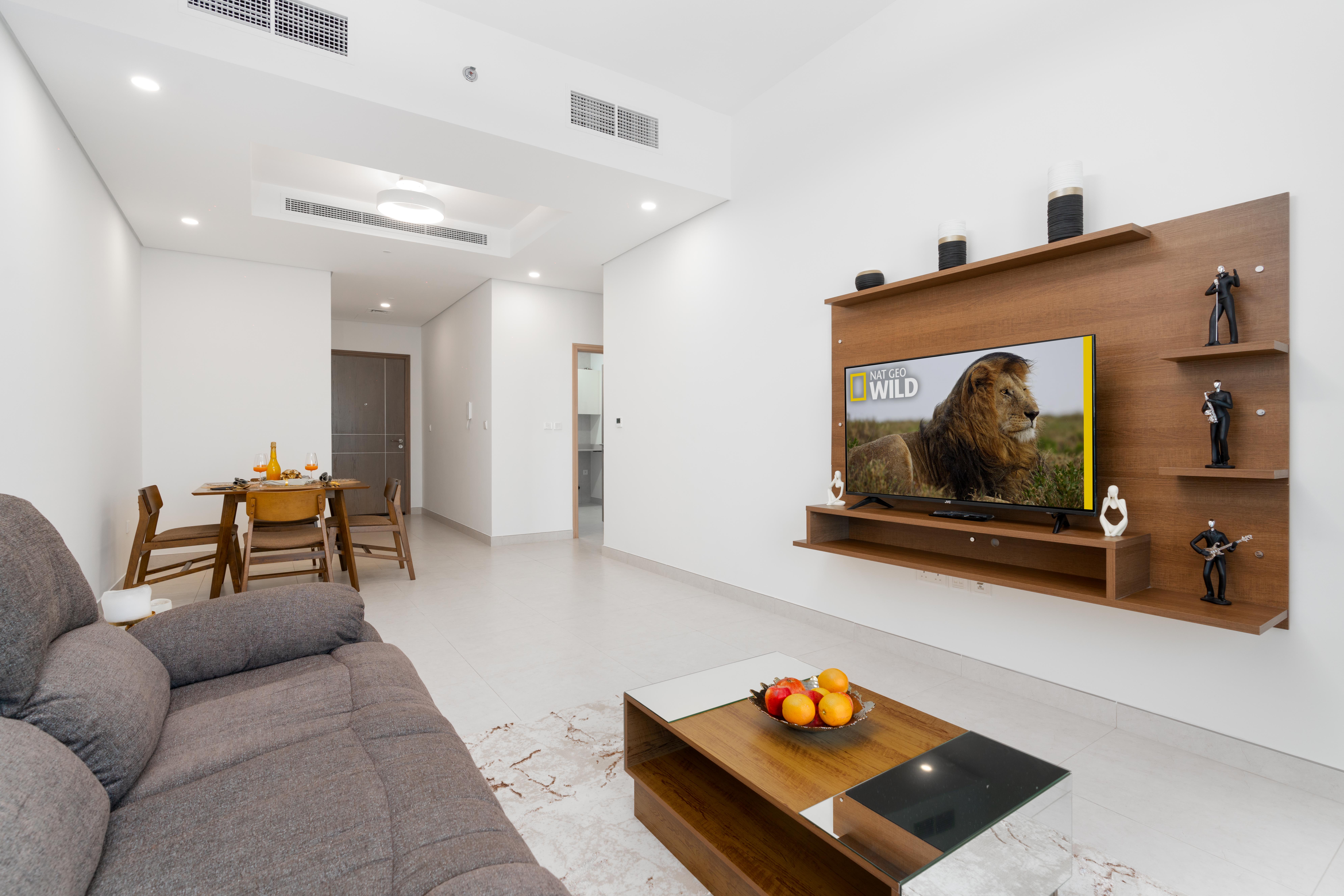 Premium 1BR | High Floor | Full Canal View | Near Dubai Mall