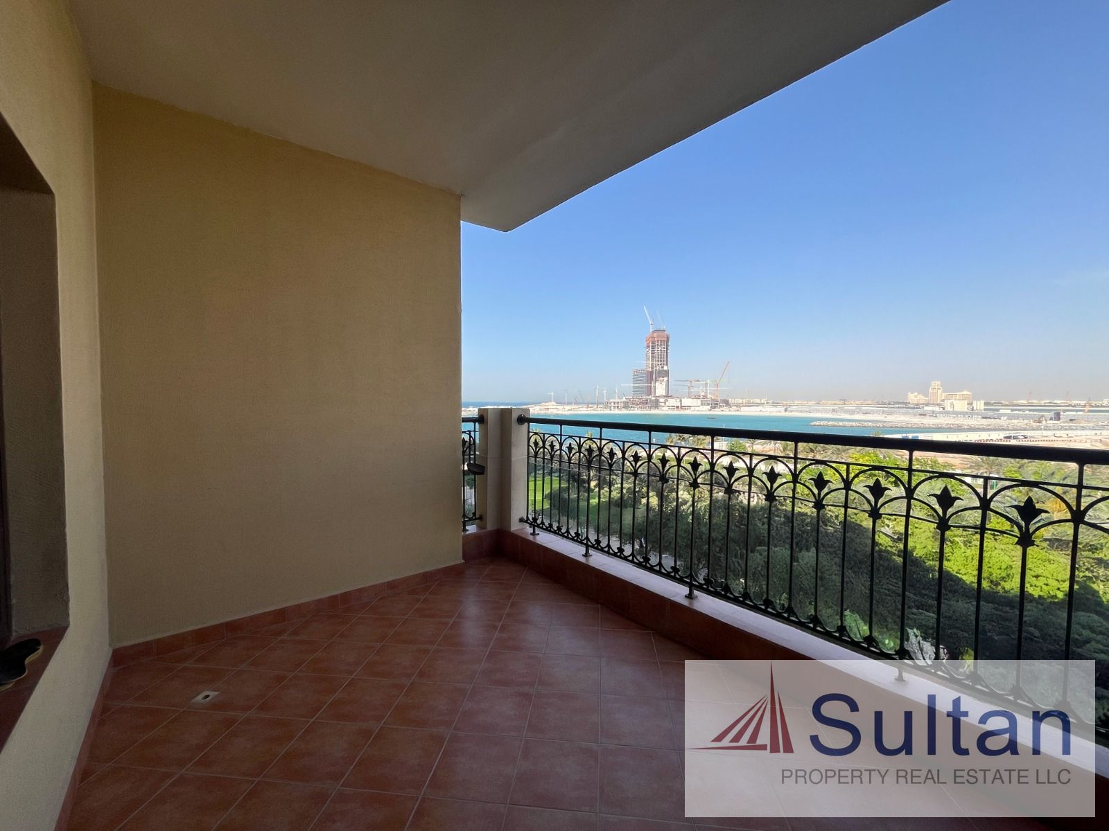Sea, Casino View, Pool Access, al Marjan retreat