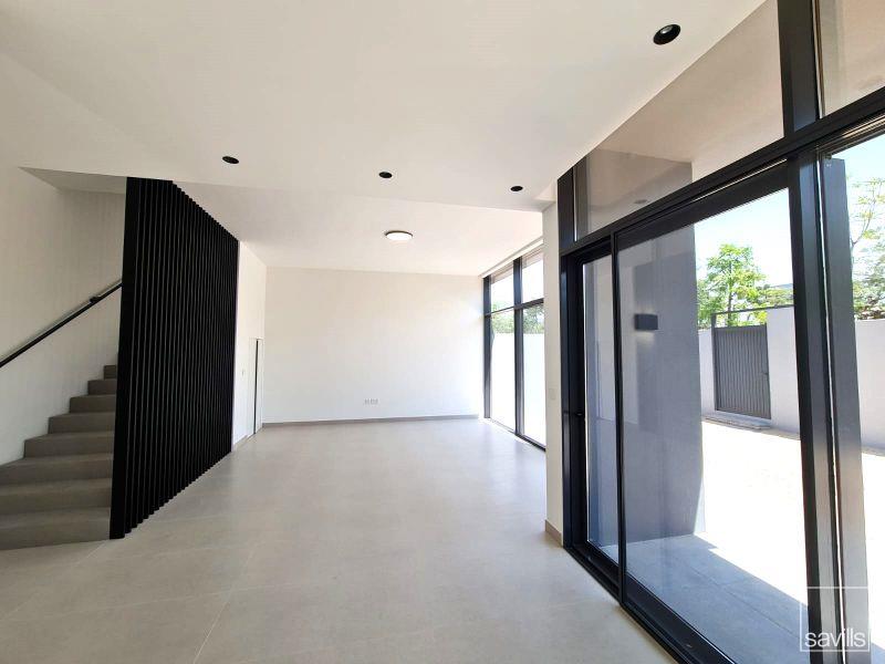 Modern Luxurious Fitout | Semi Detached Villa