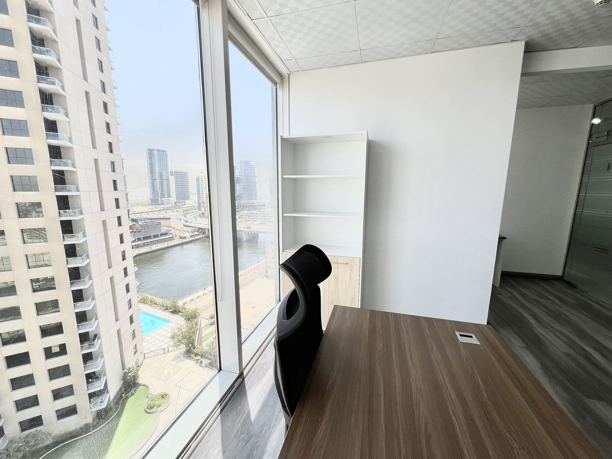 205 sq. ft. Offices / Discount for Direct Client / Direct to Landlord / No Commission/ Small Offices