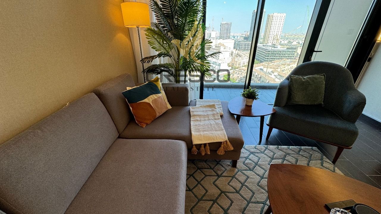apartment card