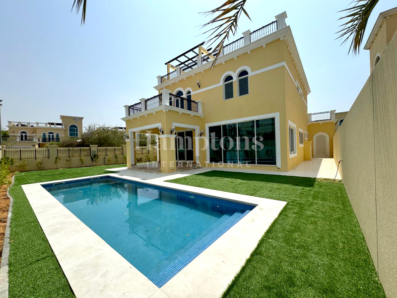 Exclusive | Private Pool | Corner Plot
