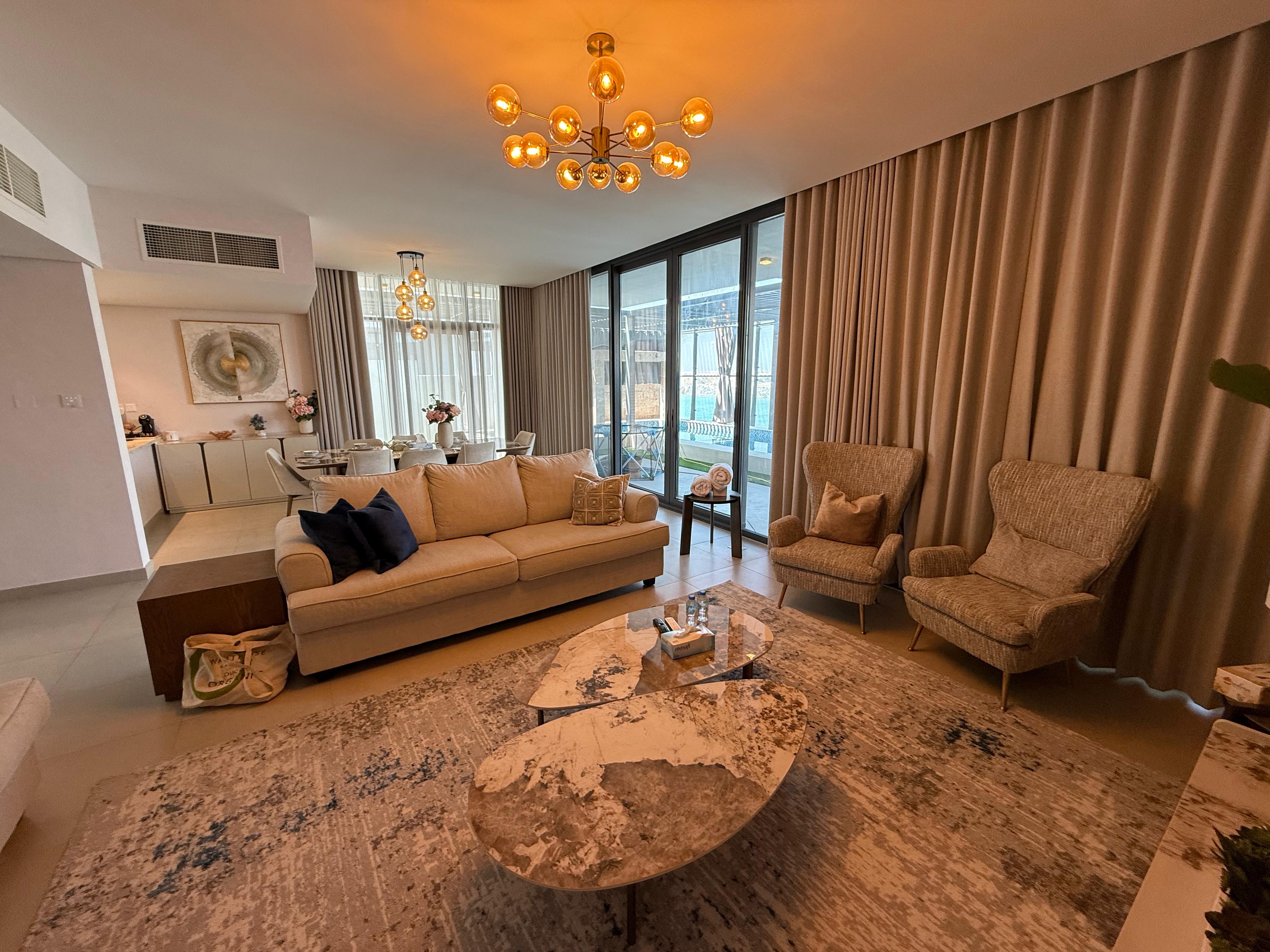 Luxury 5-Bedroom Villa with Private Pool, Beach Access, and Expansive Outdoor Living