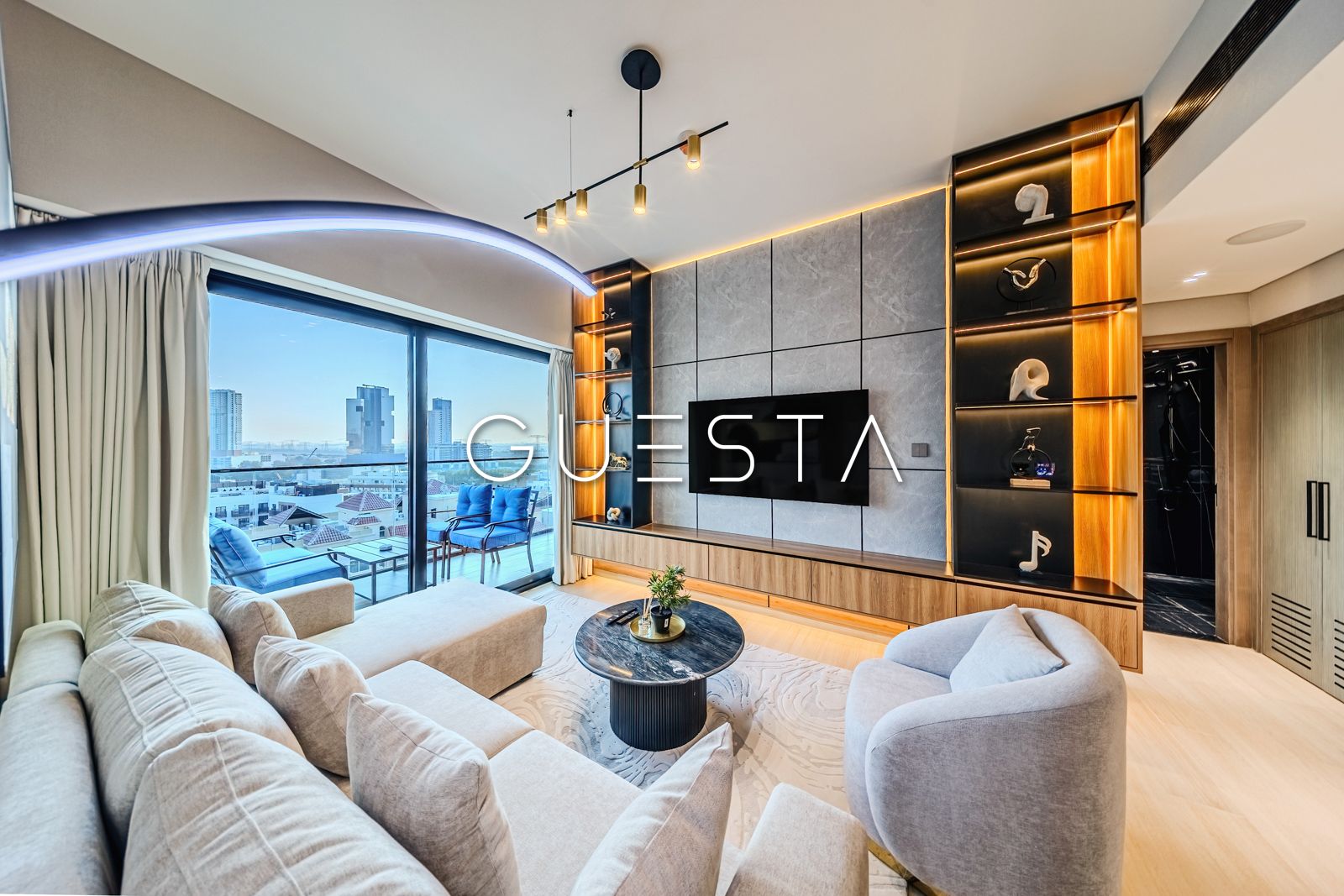 City View | Spacious Living | All Bills Incl
