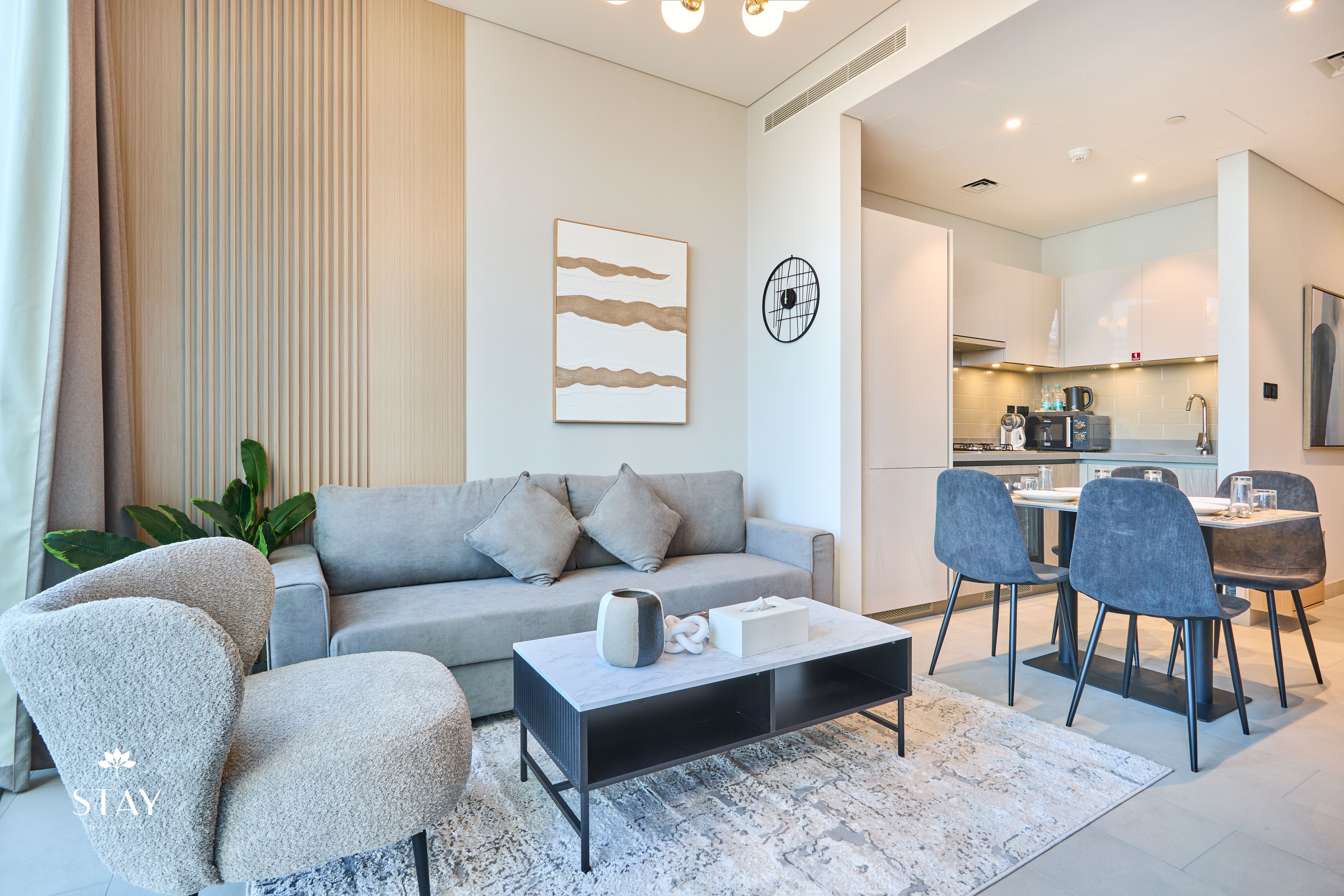 STAY BY LATINEM Luxury 1BR Holiday Home Waves 706 Near Burj Khalifa
