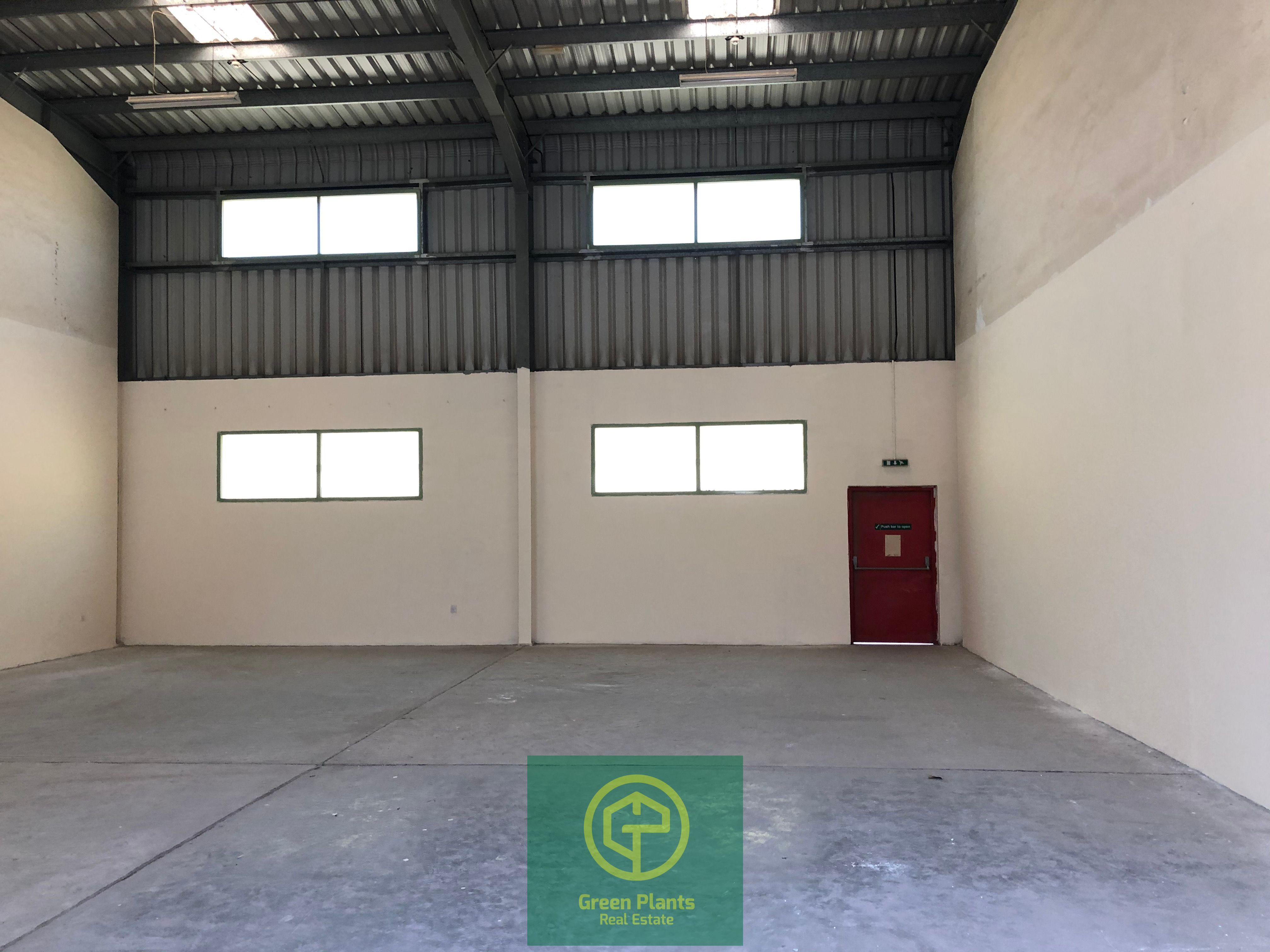 Al Qusais 3,933 sq. Ft warehouse with 24x7 security services in the compound