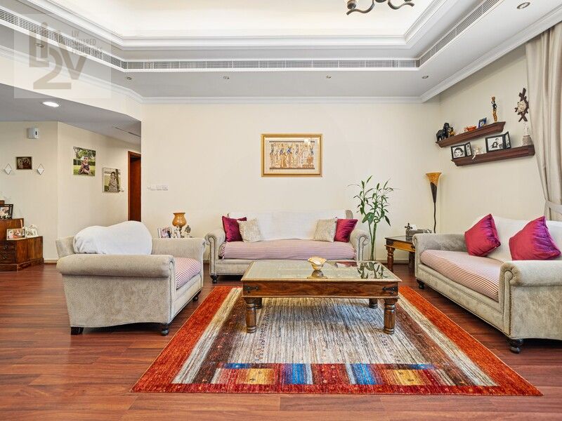 apartment card