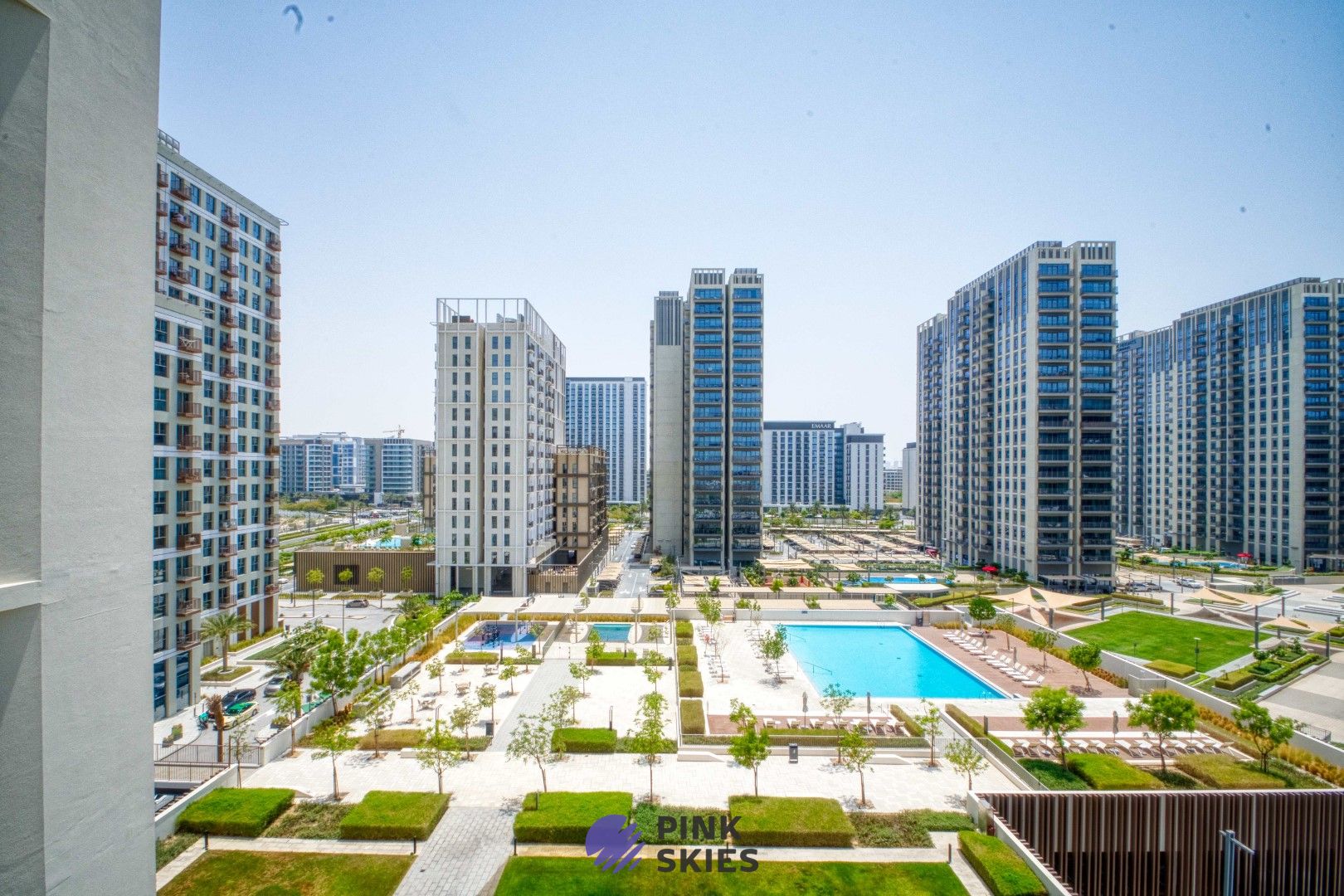 Quiet Community | 0% Commission | High Speed WIFI