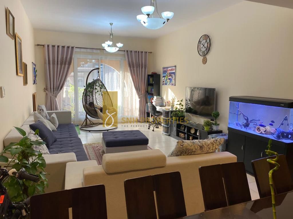 apartment card