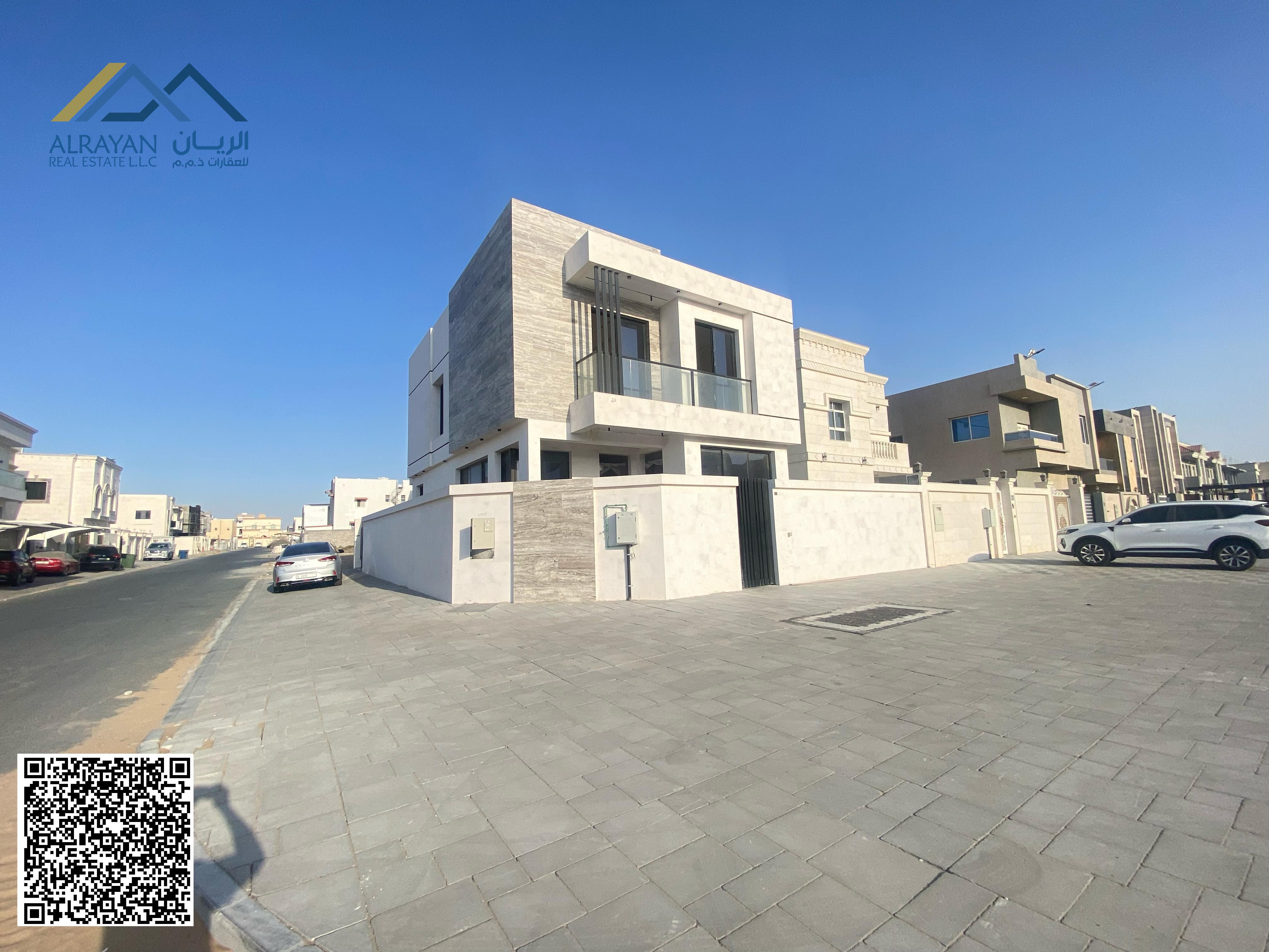 Villa for sale, including electricity, water, and air conditioning, on the corner of two streets