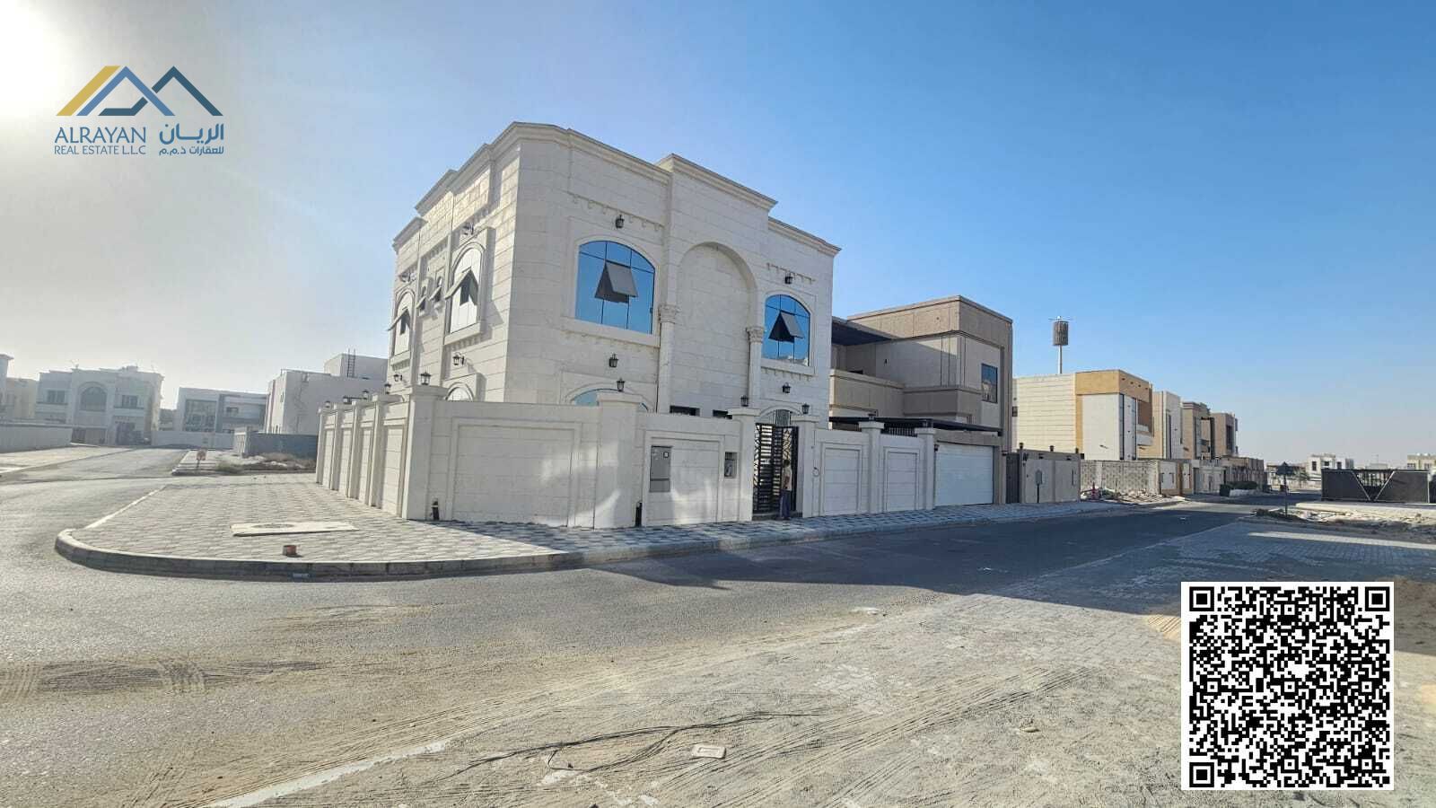 Three-street corner, including air conditioning machines, freehold for all nationalities