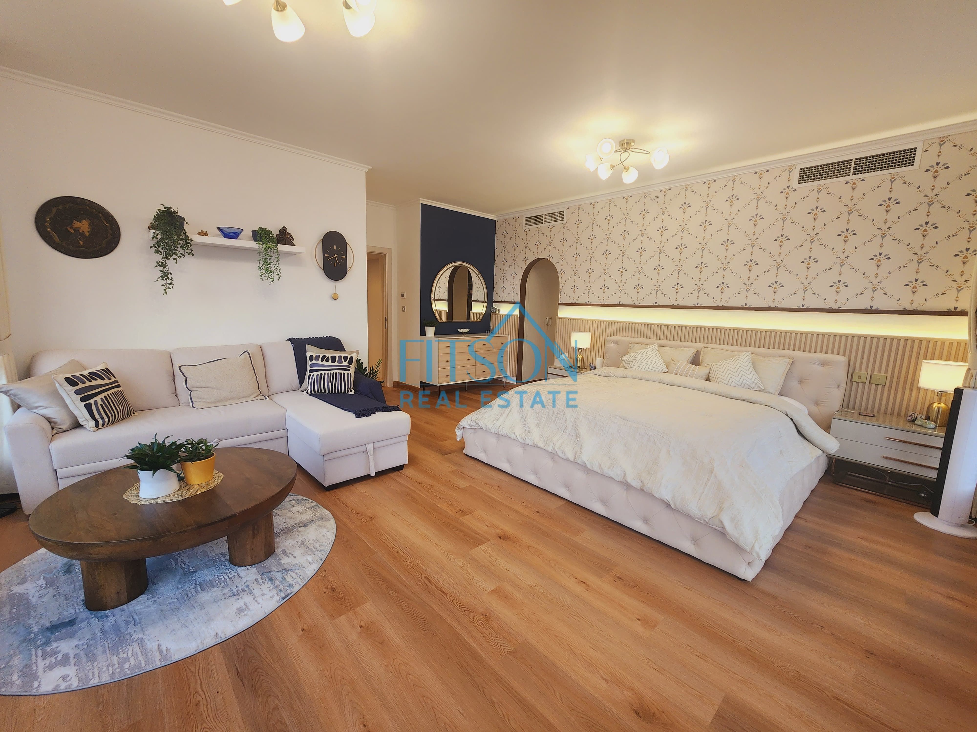 apartment card