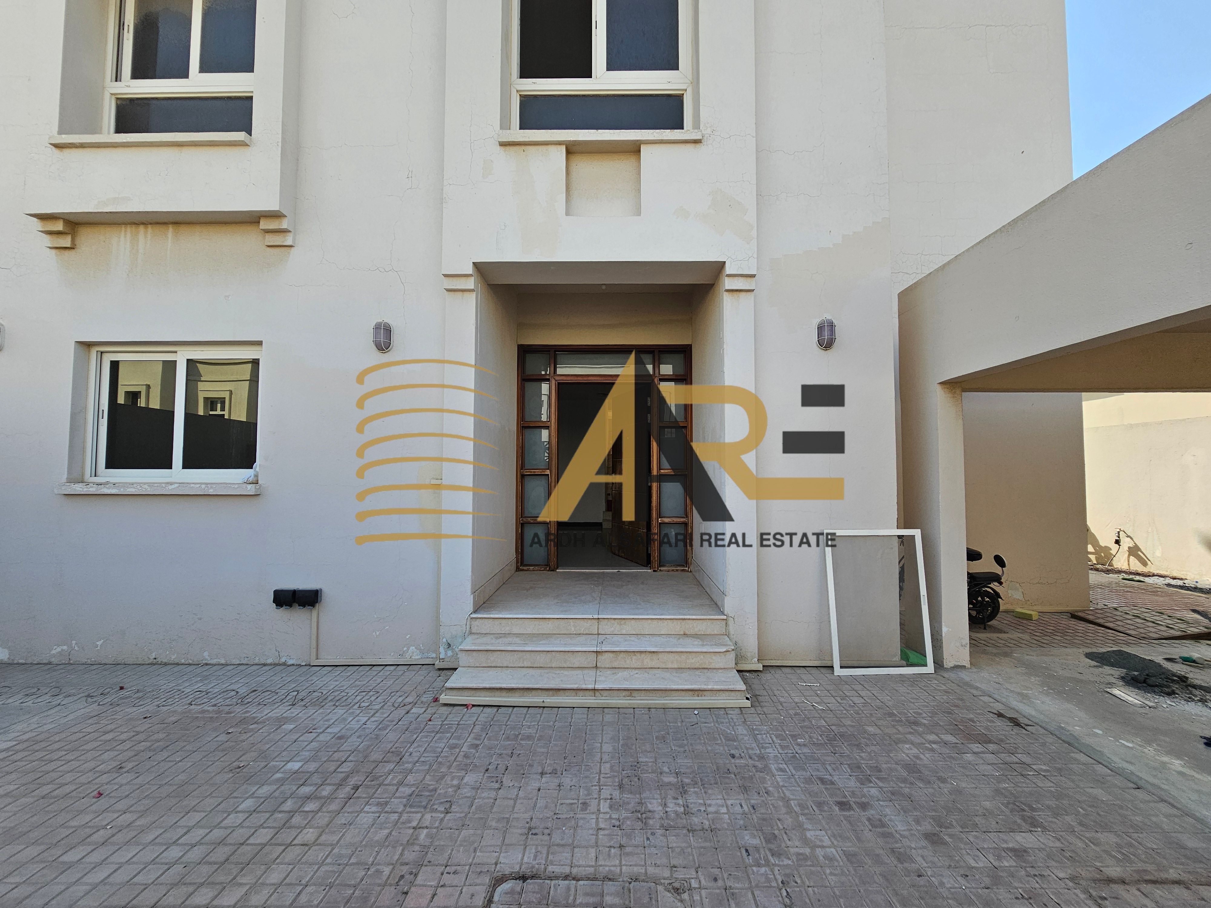 Amazing 4bed villa plus maid room just 115k 4cheques