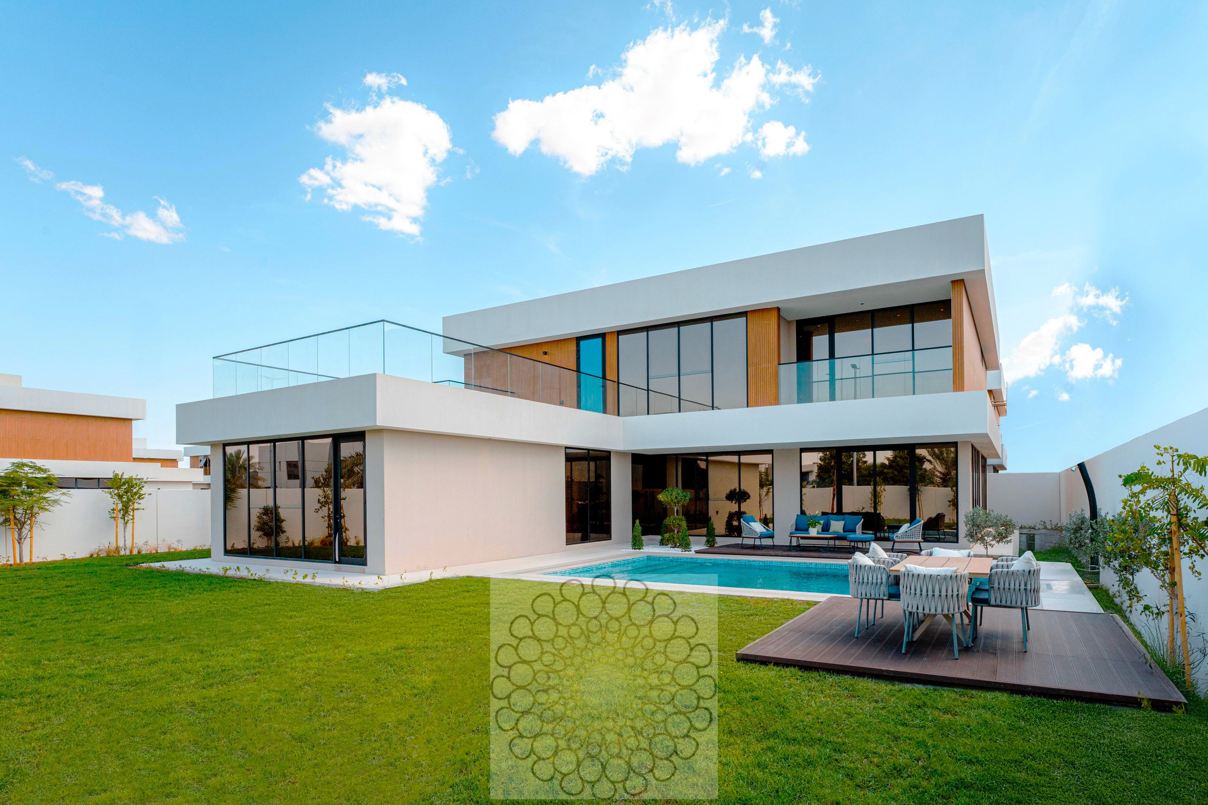 Luxury 5-Bedroom Villa -Ready to Move In- Hot Deal - pay20% and move in
