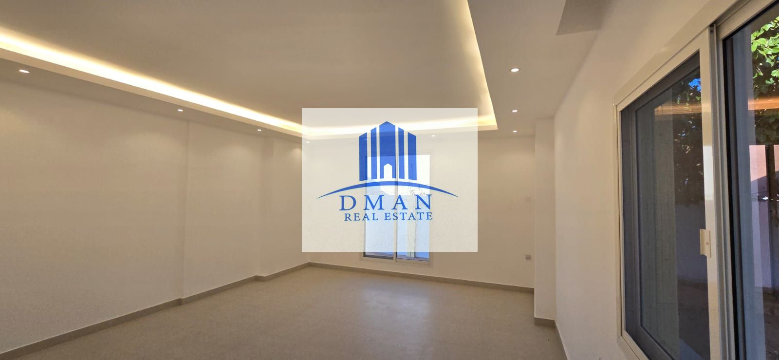 House commercial & Residential G+2
