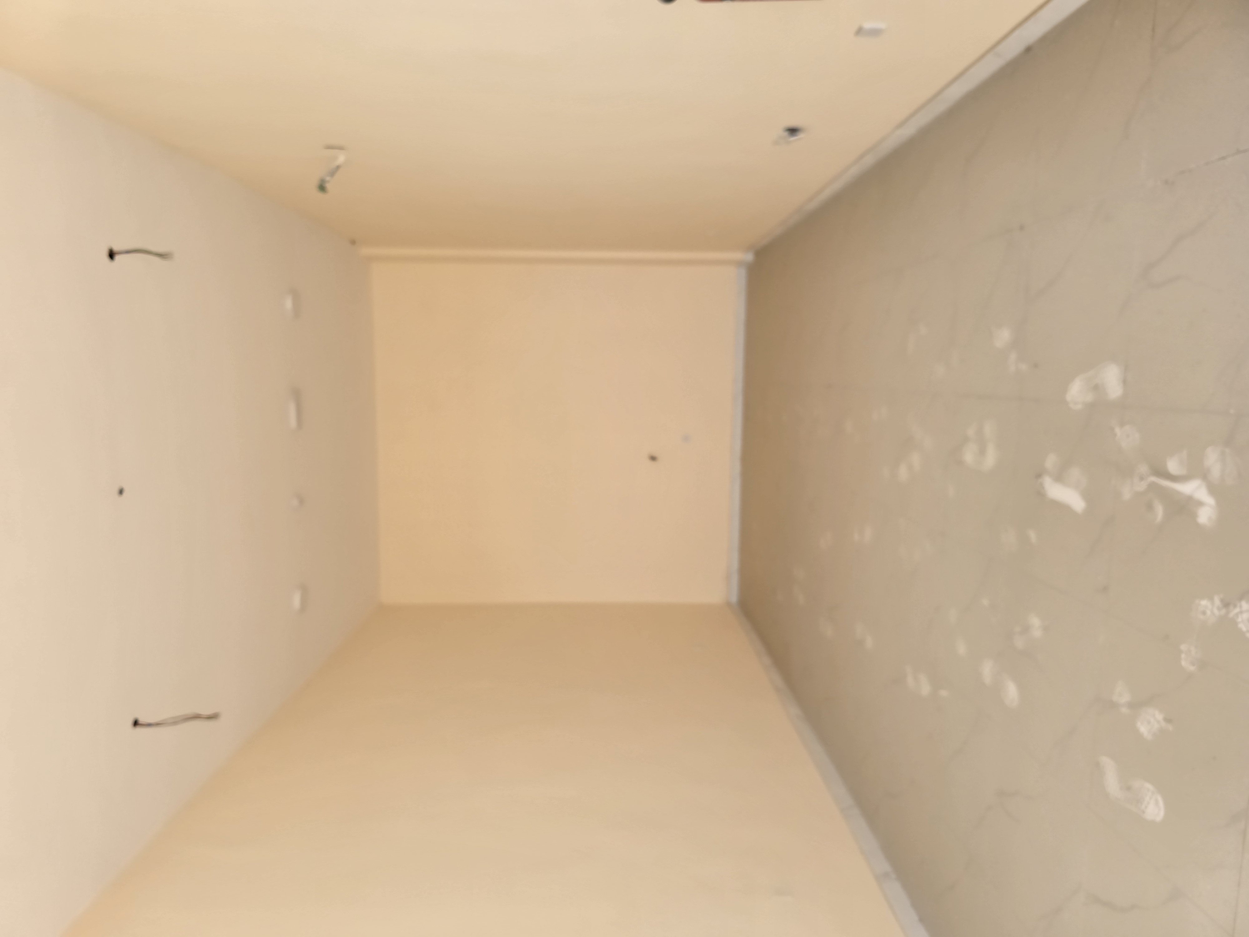 430 to 2150 Sqft Shops Suitable for Garage In Al Sajaa Sharjah