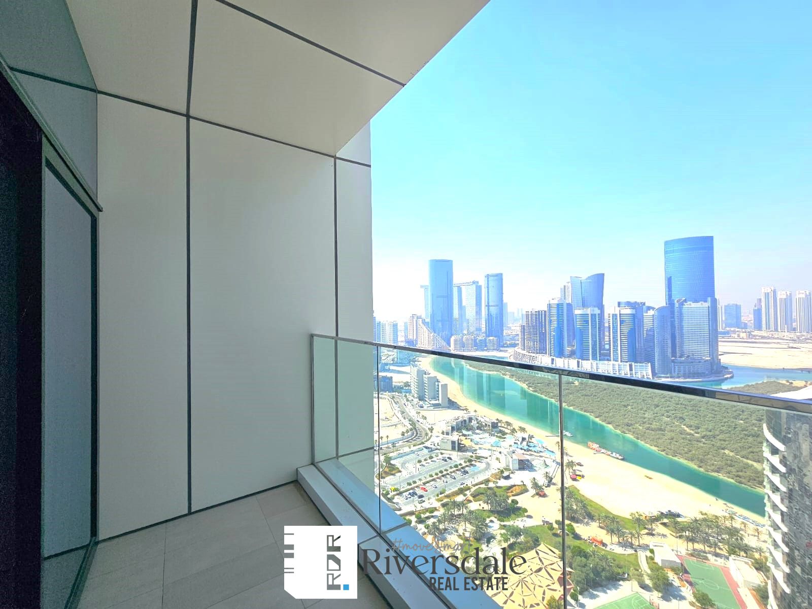 SEA VIEW-3BHK+MAID-PRIM LOCATION