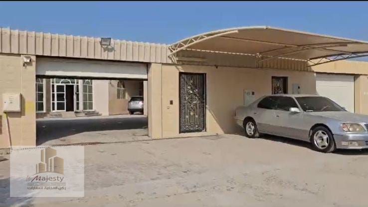 For sale: two villas with 6 rooms in the Emirate of Sharjah / Al-Ghafiya area in the Al-Raqa neighborhood.