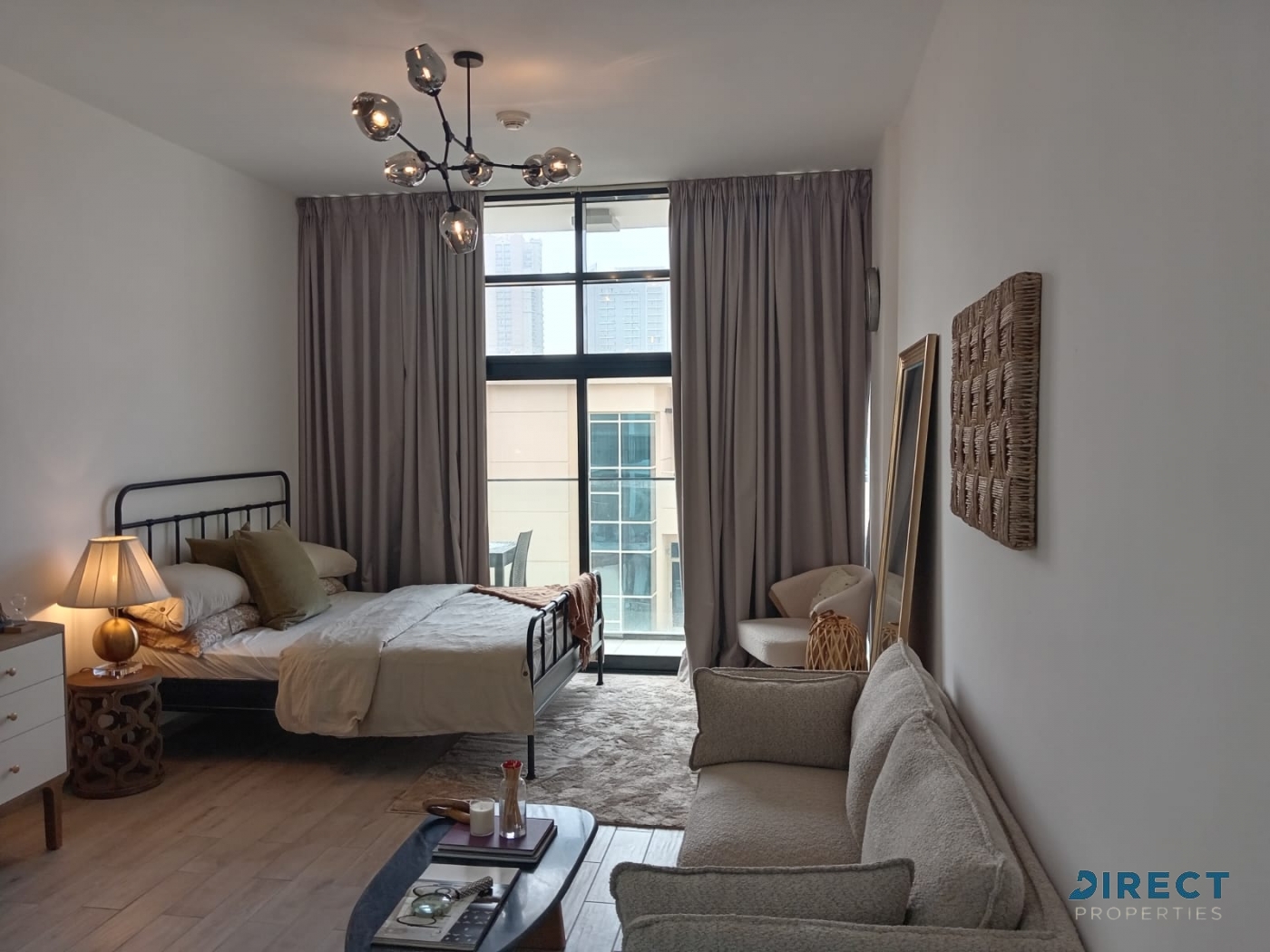 apartment card