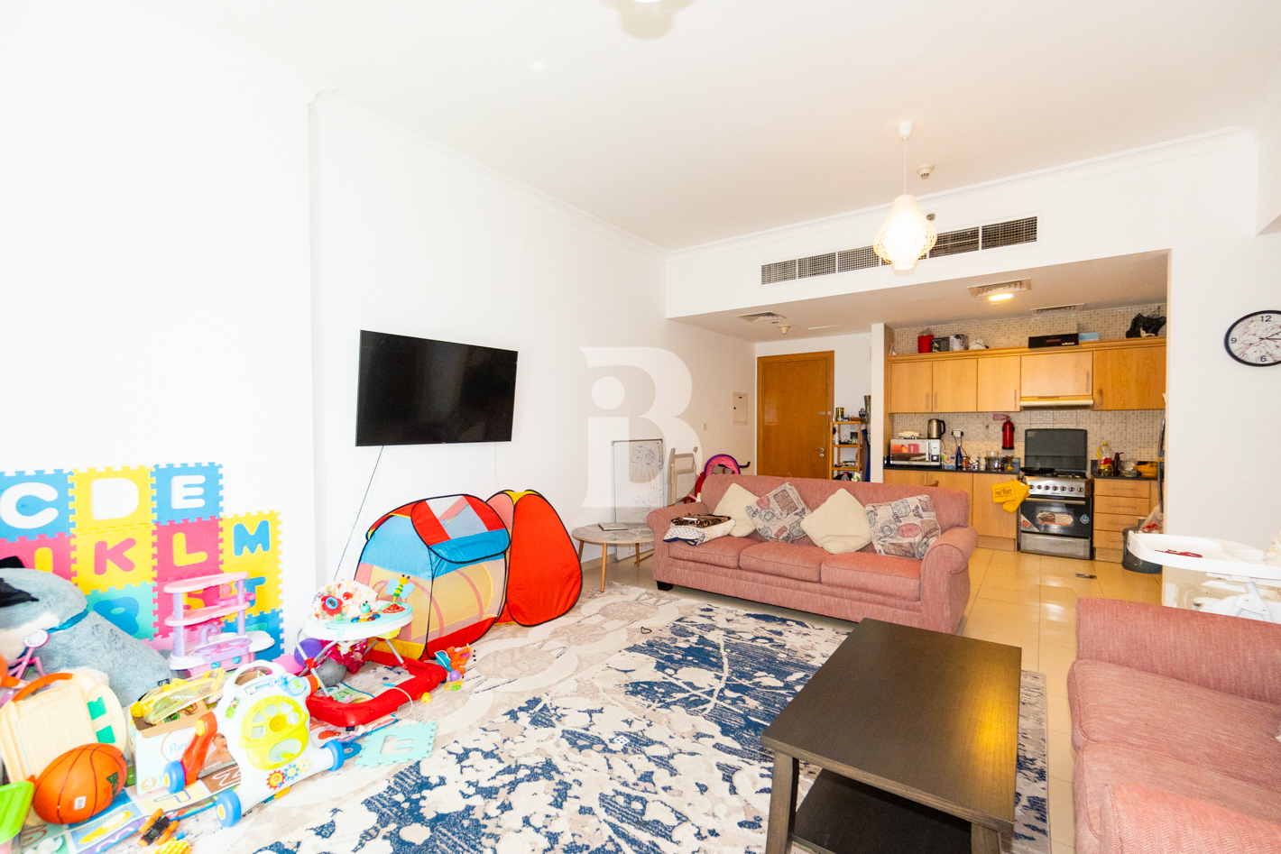 apartment card
