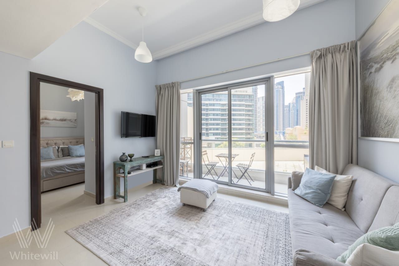 apartment card