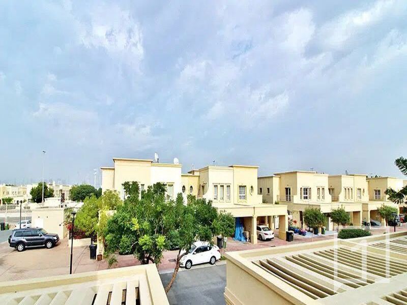 Emirates Living |Well Maintained |Vacant & Ready