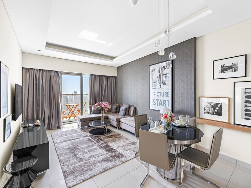 Business Bay | DAMAC Paramount B | 1BR | Free WiFi