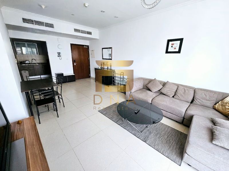 apartment card