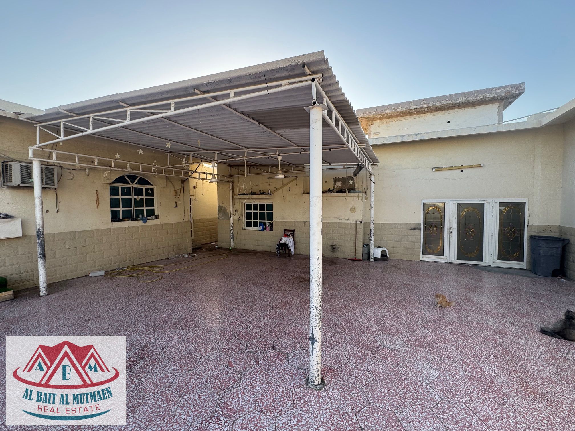 ten-room house Al-Jazzat